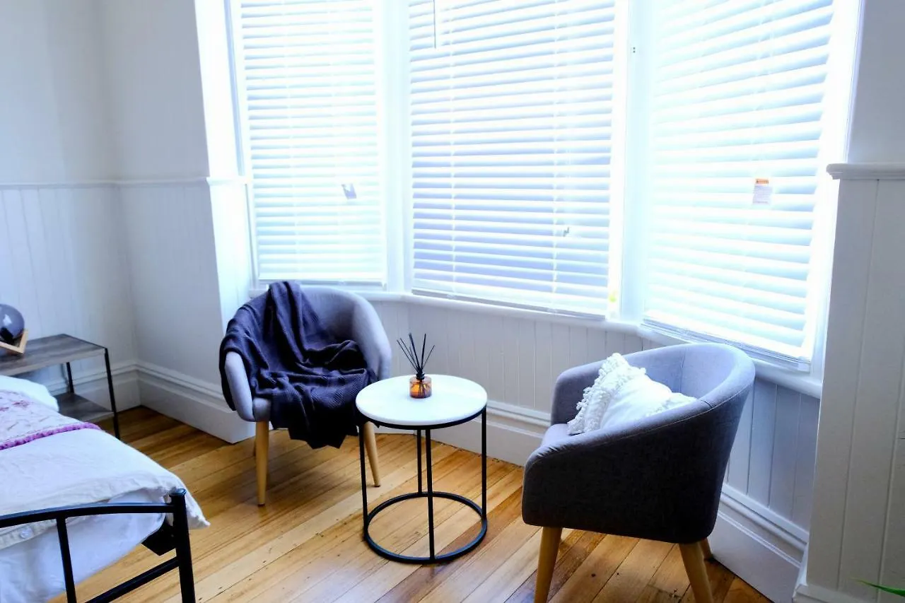 ** Guest house White House Hotel Hobart Australia